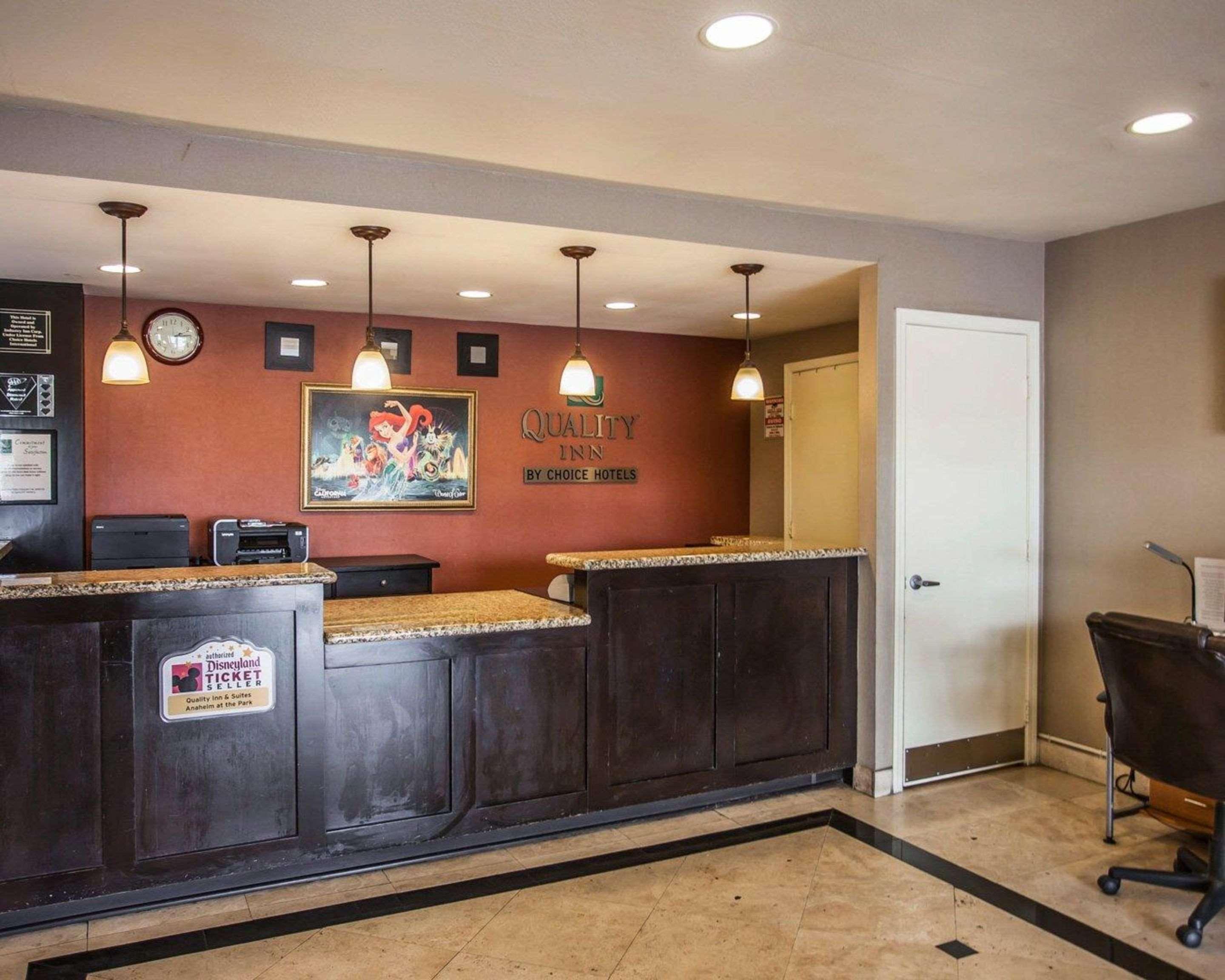 Quality Inn & Suites Anaheim At The Park Eksteriør bilde