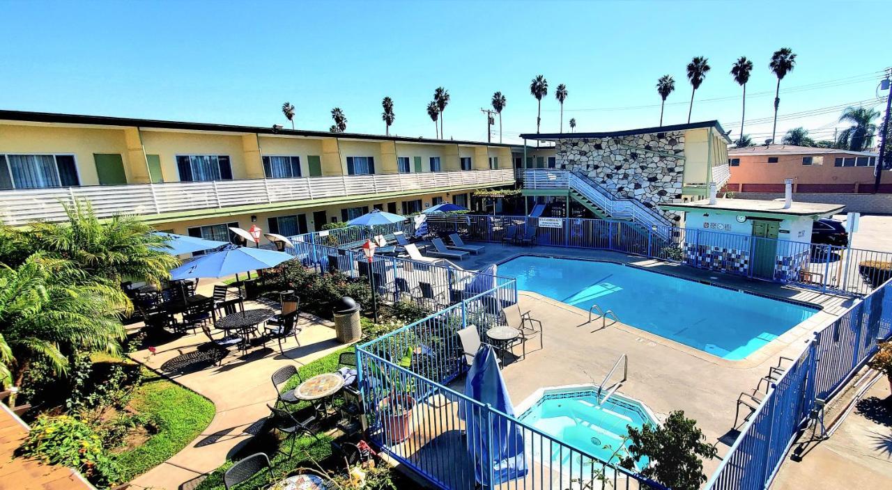 Quality Inn & Suites Anaheim At The Park Eksteriør bilde