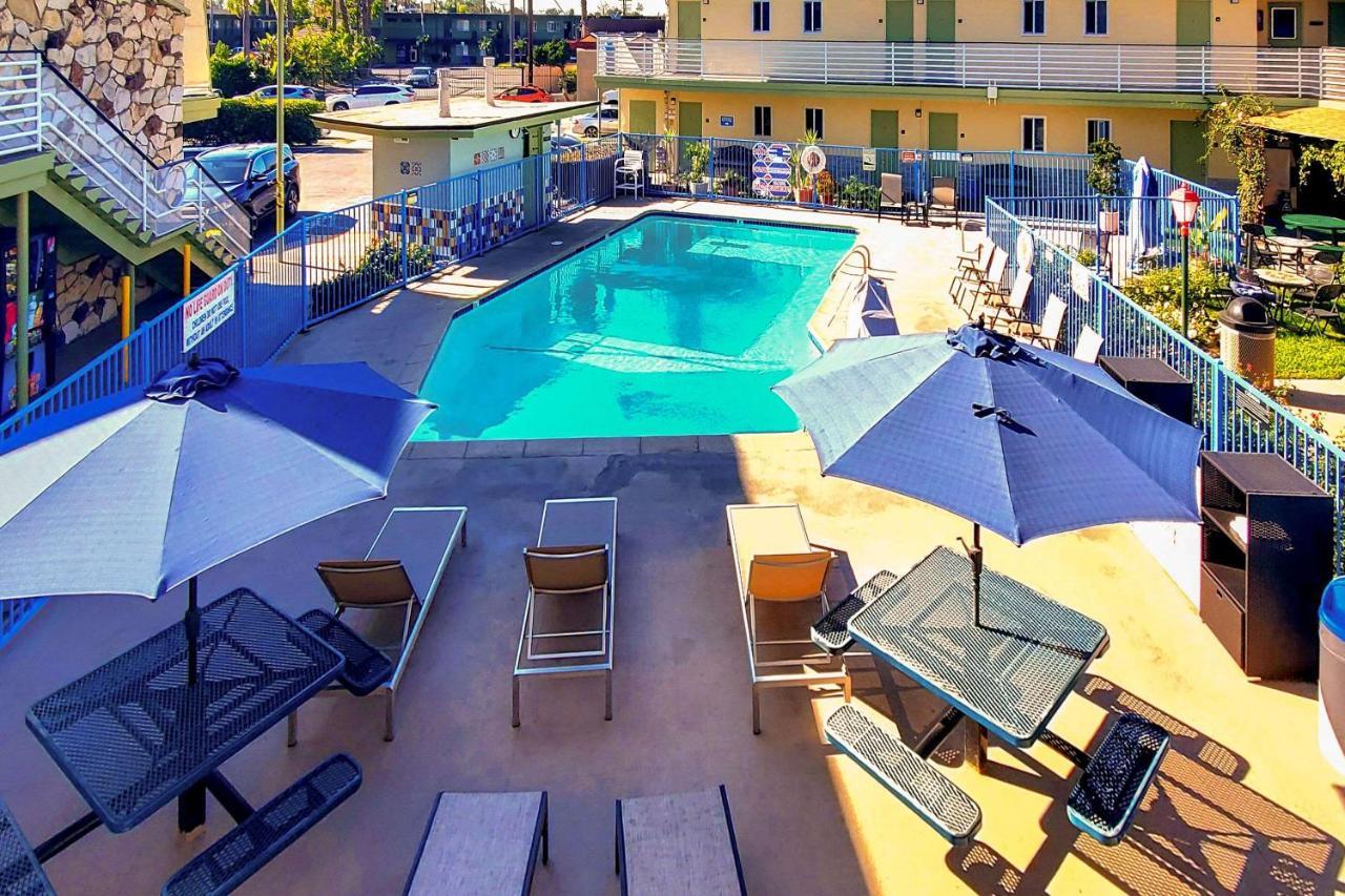 Quality Inn & Suites Anaheim At The Park Eksteriør bilde