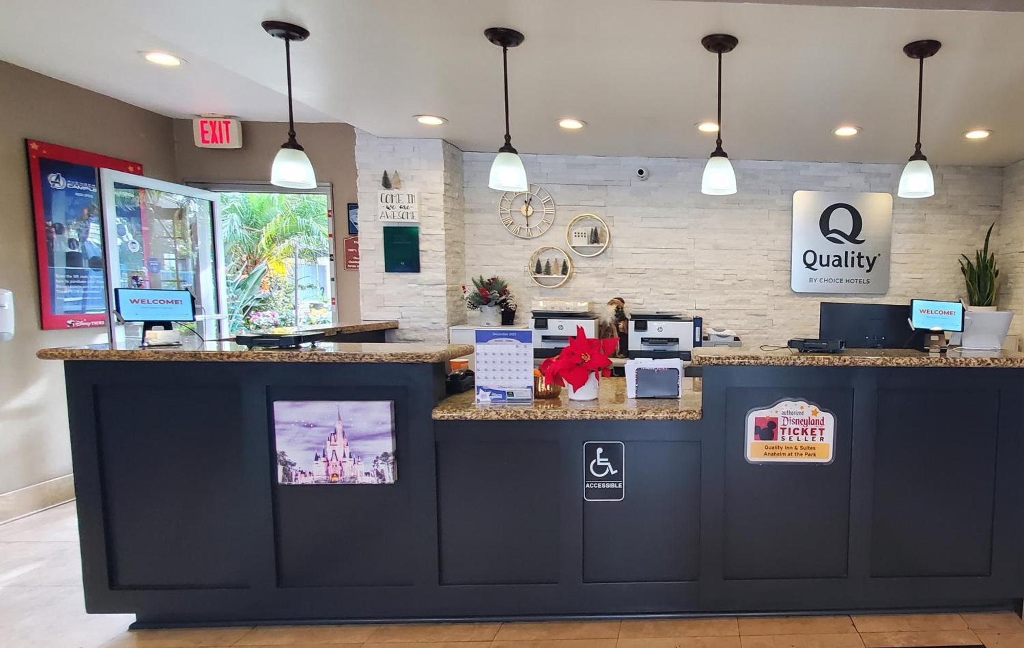 Quality Inn & Suites Anaheim At The Park Eksteriør bilde